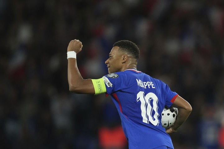 [파리=AP/뉴시스]음바페 A매치 52호골. 2025.09.09.