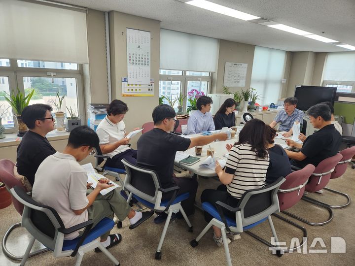[부천=뉴시스] 공사비 절감 태스크포스(TF)팀. (사진=부천시 제공) 2025.09.10. photo@newsis.com