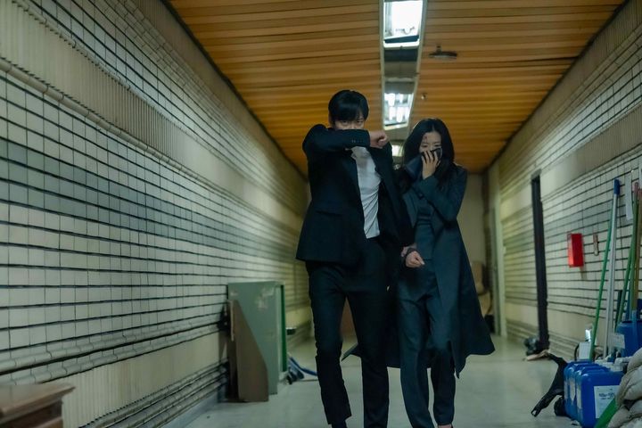 [주말의 OTT]전지현·강동원 이 조합 귀하다