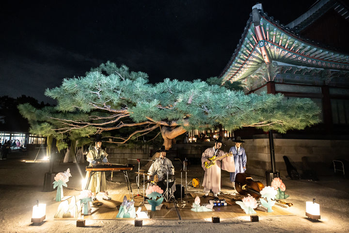 [서울=뉴시스] 2024 가을 궁중문화축전 – 한복연향 (사진=국가유산청 제공) 2025.09.10. photo@newsis.com *재판매 및 DB 금지