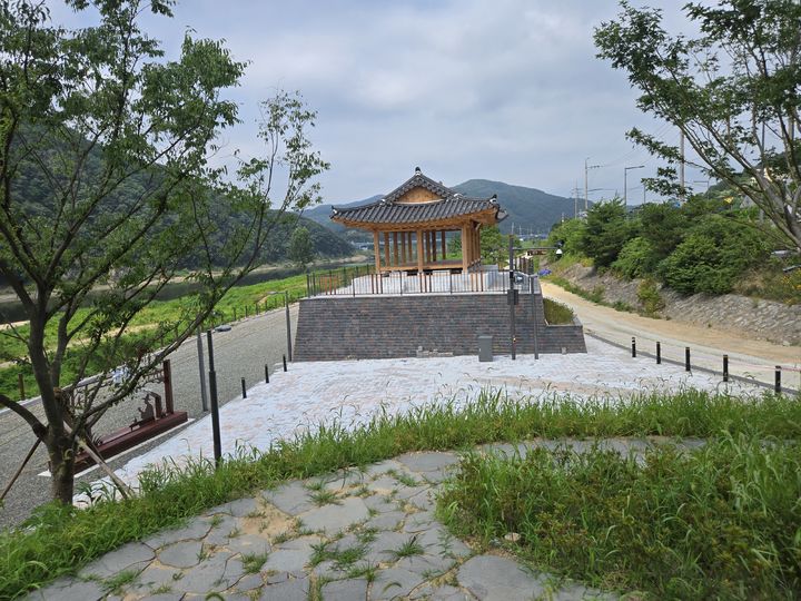 [세종=뉴시스] 복원된 세종시 장군면 금암리(342-9번지)에 위치한 금벽정 전경(사진=세종시청 제공) 2025.09.10. photo@newsis.com. *재판매 및 DB 금지