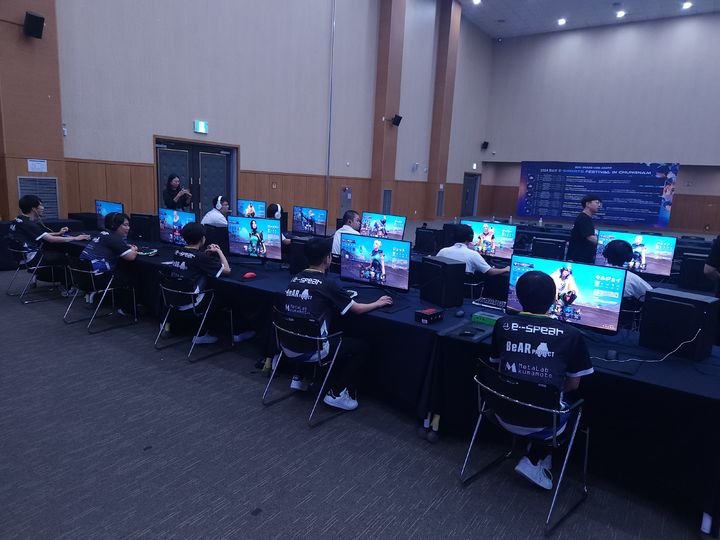 [홍성=뉴시스] 지난해 열린 교류전에 참가한 일본 구마모토현 고교생들의 모습. (사진=충청남도 제공) 2025.09.10 photo@newsis.com *재판매 및 DB 금지