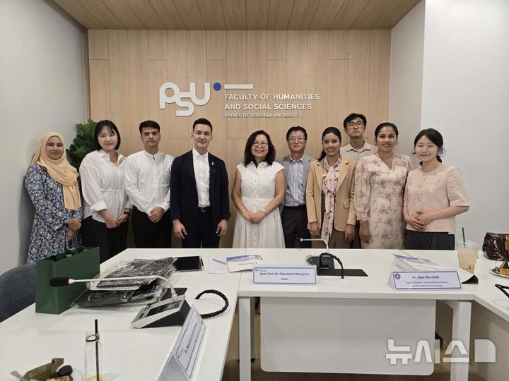 [전주=뉴시스]윤난슬 기자 = 송클라프린스대학교와 학생 교류 협의 모습. (사진=전북대 제공) photo@newsis.com