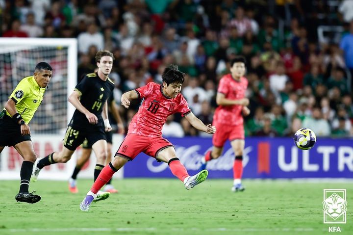 [서울=뉴시스] 한국 남자 축구 대표팀의 이강인. (사진=대한축구협회 제공) *재판매 및 DB 금지