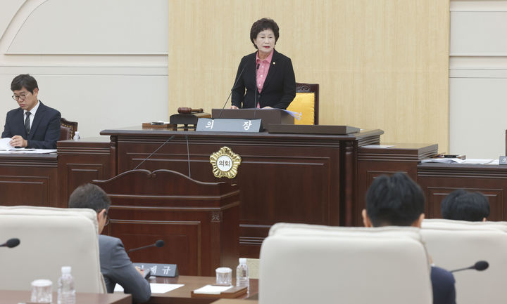 [대전=뉴시스] 조명휘 기자 = 대전 동구의회가 10일 제288회 임시회를 개회하고 있다. (사진= 동구의회 제공) 2025.09.10. photo@newsis.com *재판매 및 DB 금지