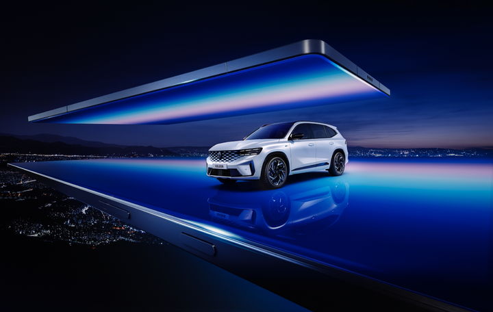 [서울=뉴시스] 2026년형 르노 그랑 콜레오스 신규 컬러인 새틴 유니버스 화이트 모델. (사진=르노코리아 제공) 2025.09.10 photo@newsis.com *재판매 및 DB 금지