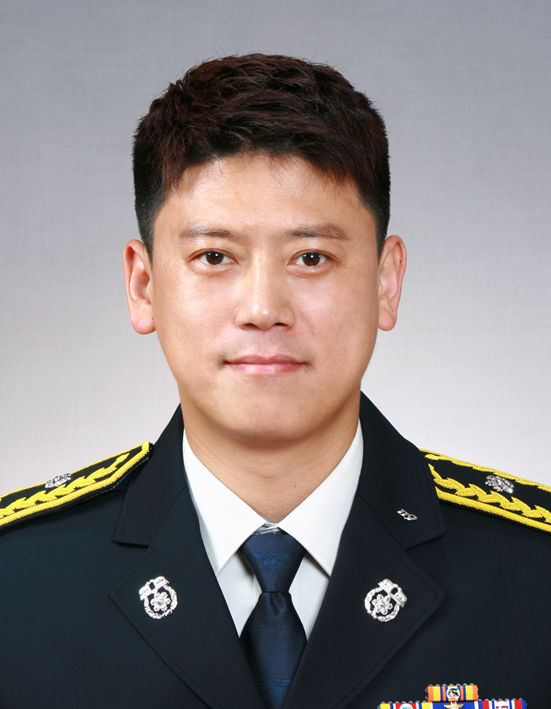 전남 119 특수구조대 소속 최인후 소방관. (사진=KIA 타이거즈 제공). 2025.09.10. *재판매 및 DB 금지