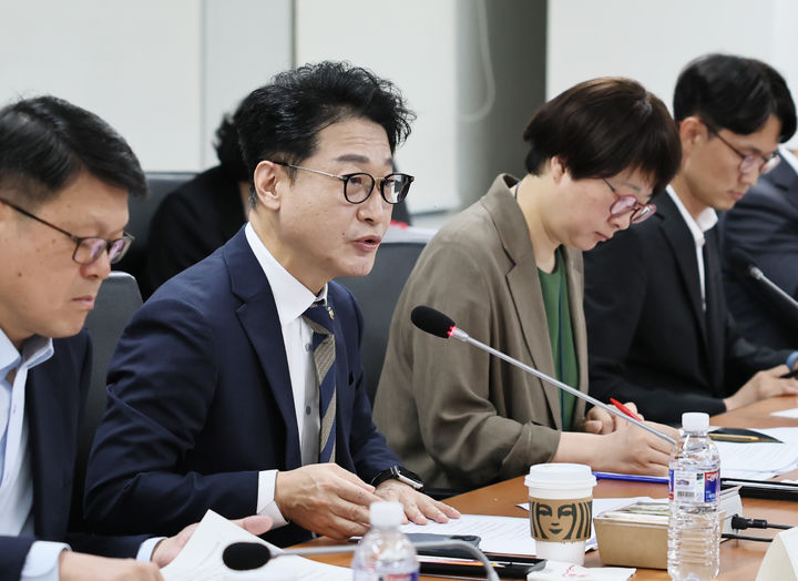 [서울=뉴시스] 이호현 산업통상자원부 2차관이 10일 오전 서울 여의도 전력기반센터에서 열린 '해상풍력 관계부처 T/F 발족식'에서 발언하고 있다. (사진=산업통상자원부 제공) 2025.09.10. photo@newsis.com *재판매 및 DB 금지