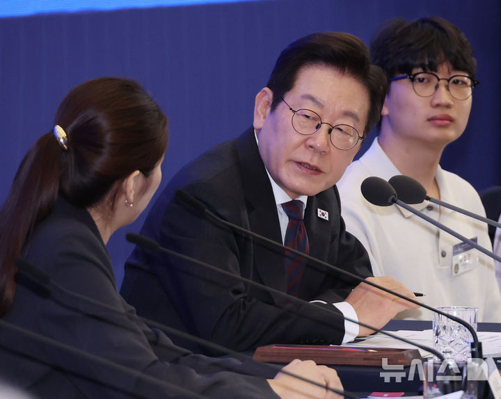 [서울=뉴시스] 고범준 기자 = 이재명 대통령이 10일 서울 마포구 프론트원에서 열린 국민성장펀드 보고대회에서 발언하고 있다. (대통령실통신사진기자단) 2025.09.10. bjko@newsis.com