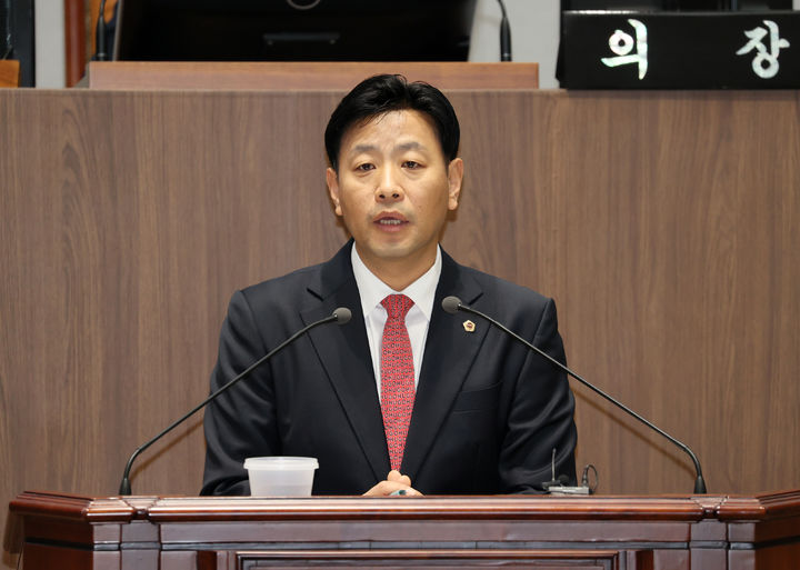 [천안=뉴시스] 김도훈 충남도의원(천안6)이 공직선거법으로 유죄가 최종 확정돼 의원직을 상실했다. (사진=충남도의회 제공) 2025.09.11 photo@newsis.com *재판매 및 DB금지 *재판매 및 DB 금지