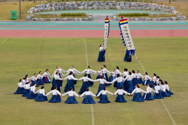 [서울=뉴시스] 생생 국가유산 사업- 나라를 지켜라! 월월이청청, 박의장, 신장군(경북 영덕군) (사진=국가유산청 제공) 2025.09.12. photo@newsis.com *재판매 및 DB 금지