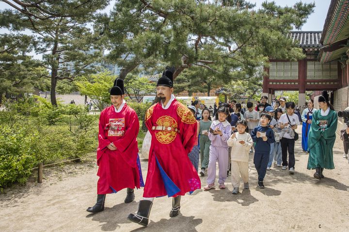[서울=뉴시스] 경복궁 어린이 궁중문화축전 (사진=국가유산진흥원 제공) 2025.09.12. photo@newsis.com *재판매 및 DB 금지