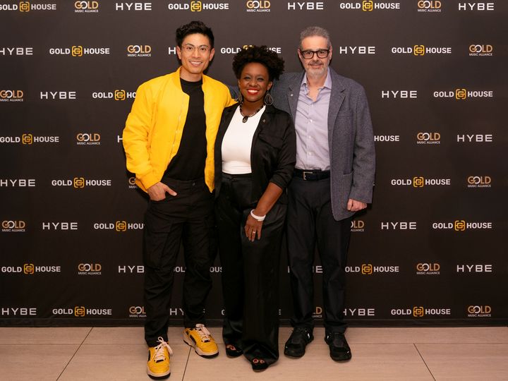 [서울=뉴시스] 지난 9일(현지시간) 미국 로스앤젤레스(LA) 더 웨스트 할리우드 에디션에서 열린 K-팝 관련 특별 대담 및 네트워킹 이벤트에서 개회사를 한 빙 첸 골드하우스 공동창립자 겸 의장, 키아나 콘리 아킨로 레코딩 아카데미 로스앤젤레스(LA) 지부 시니어 전무, 아이작 리 하이브 아메리카 의장 겸 대표이사((왼쪽부터). (사진 = Andrew Ge@thisisge 제공) 2025.09.12. photo@newsis.com *재판매 및 DB 금지