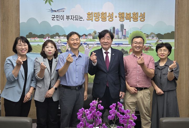 [횡성=뉴시스] 아동돌봄기관 간담회. (사진=횡성군 제공) 2025.09.12. photo@newsis.com *재판매 및 DB 금지