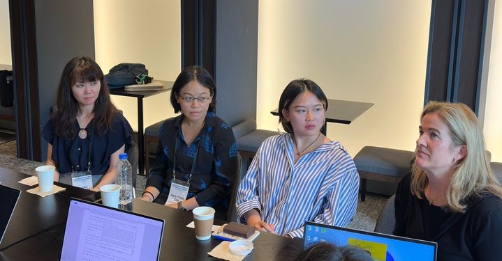 [서울=뉴시스] 국외소재문화우산재단 '해외전문가 보존처리 교육 워크숍' 해외 참가자 영국박물관 보존처리전문가 교코 구스노키(왼쪽부터), 미국 보스턴미술관 보존처리전문가 신천 차이, 미국 필라델피아미술관 보존처리 펠로우 태미 홍, 미국 메트로폴리탄미술관 보존처리전문가 제니퍼 페리가 13일 서울 인사동 나인트리호텔에서 인터뷰하고 있다. (사진=국외소재문화우산재단 제공) 2025.09.15. photo@newsis.com *재판매 및 DB 금지