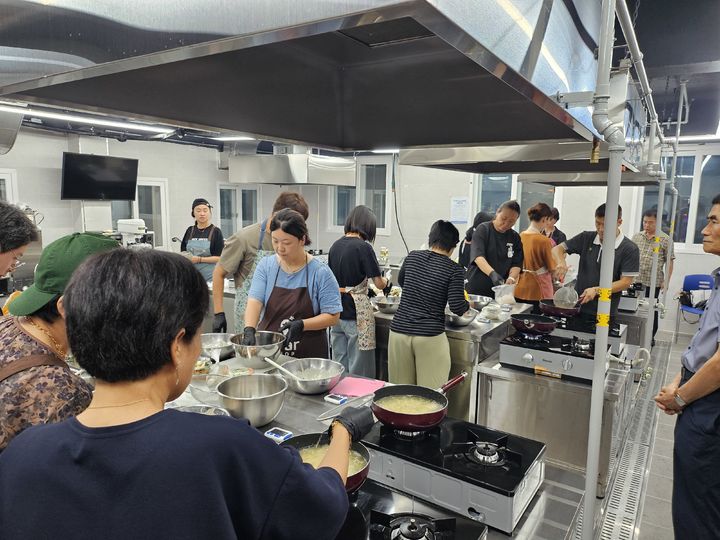 [칠곡=뉴시스] 골목형 상점가 첫 사업 추진. (사진=칠곡군 제공) 2025.09.15 photo@newsis.com *재판매 및 DB 금지