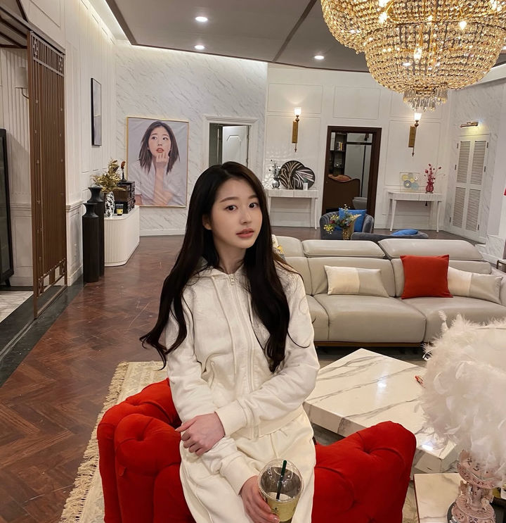 [서울=뉴시스] 배우 장다아. (사진=장다아 인스타그램 캡처) 2025.09.15. photo@newsis.com *재판매 및 DB 금지