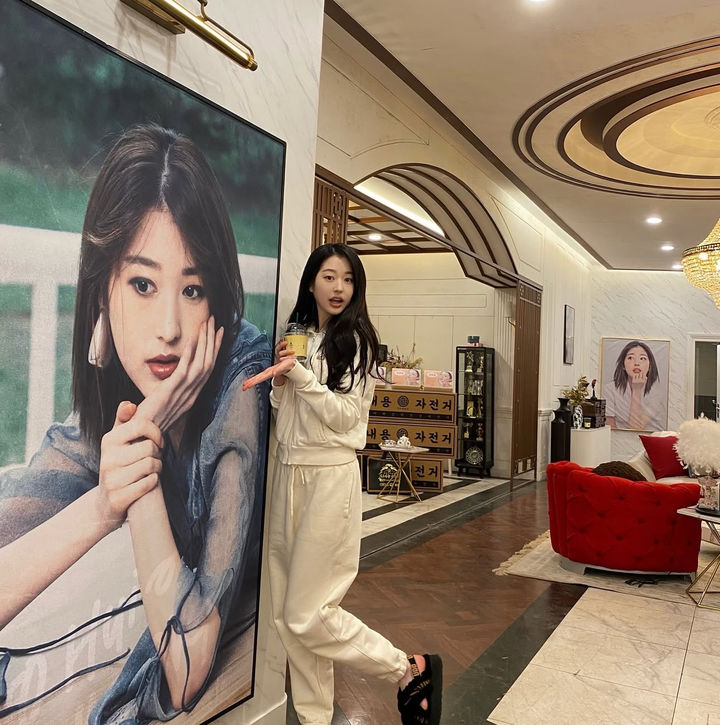 [서울=뉴시스] 배우 장다아. (사진=장다아 인스타그램 캡처) 2025.09.15. photo@newsis.com *재판매 및 DB 금지