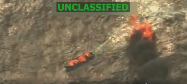 [워싱턴=뉴시스]미군이 15일(현지 시간) 해외 범죄 조직의 마약 운반선에 대한 공격을 감행해 3명을 사살했다고 트럼프 대통령이 밝혔다. 사진은 트럼프 대통령이 게시한 공습 영상의 한 장면. (사진=트럼프 트루스소셜 캡쳐). 2025.09.16. *재판매 및 DB 금지