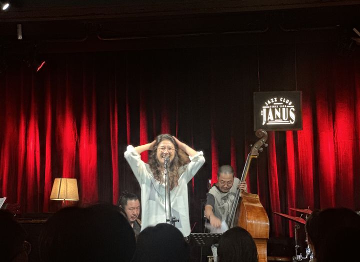 [서울=뉴시스] 이재훈 기자 = 광화문 재즈클럽 야누스에서 공연하는 말로 밴드. 2025.09.16. realpaper7@newsis.com *재판매 및 DB 금지