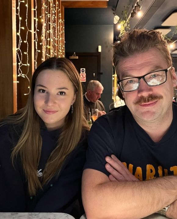 [뉴시스] 췌장암 진단을 받은 크리스 십슨과 딸의 모습. 2025.09.16. (사진=크리스 십슨 인스타그램 캡처). *재판매 및 DB 금지