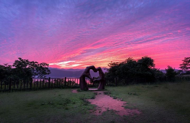 ‘웨딩·휴양섬’으로 단장한 거제 지심도의 노을.(사진=경남도 제공) 2025.09.18. *재판매 및 DB 금지
