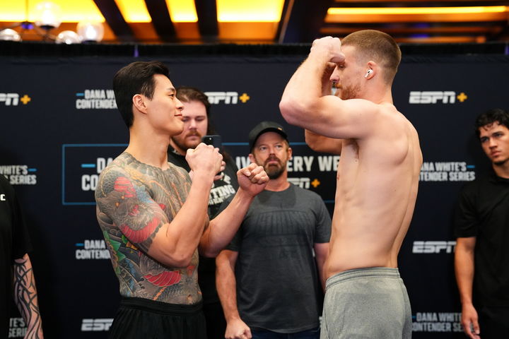 [서울=뉴시스] 황인수와 맥코리 페이스 오프. (사진=UFC 제공) *재판매 및 DB 금지