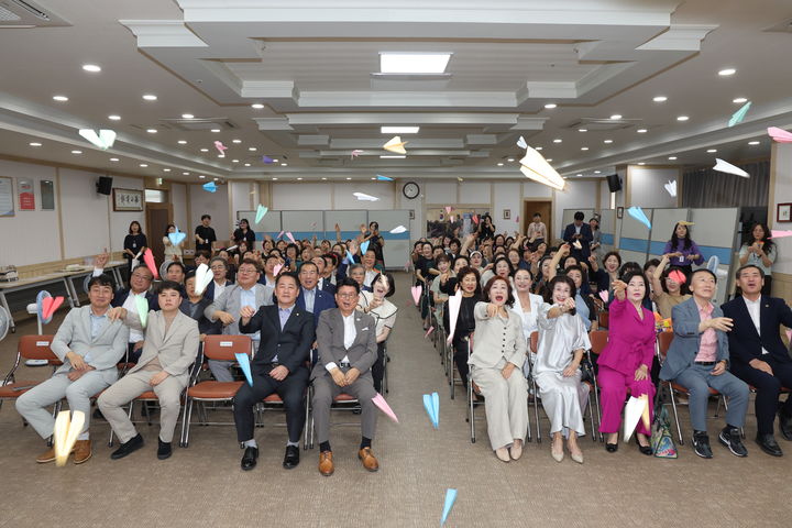 [대구=뉴시스] 대구 북구여성단체협의회는 16일 '양성평등주간 기념행사'를 열고 성평등 실천 의지를 다졌다. (사진=대구 북구 제공) 2025.09.16. photo@newsis.com *재판매 및 DB 금지