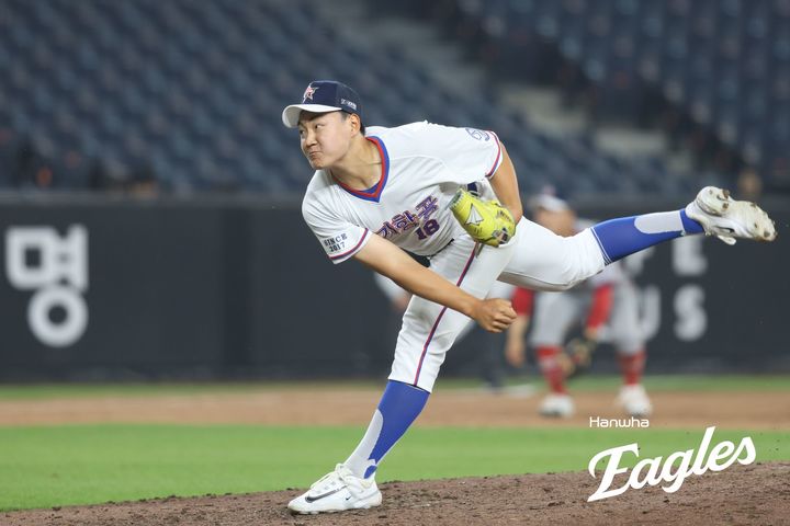 [서울=뉴시스] 2일 대전한화생명볼파크에서 열린 제3회 한화 이글스배 고교-대학 올스타전에 나선 경기항공고 양우진. (사진=한화 이글스 제공) 2025.06.02. *재판매 및 DB 금지
