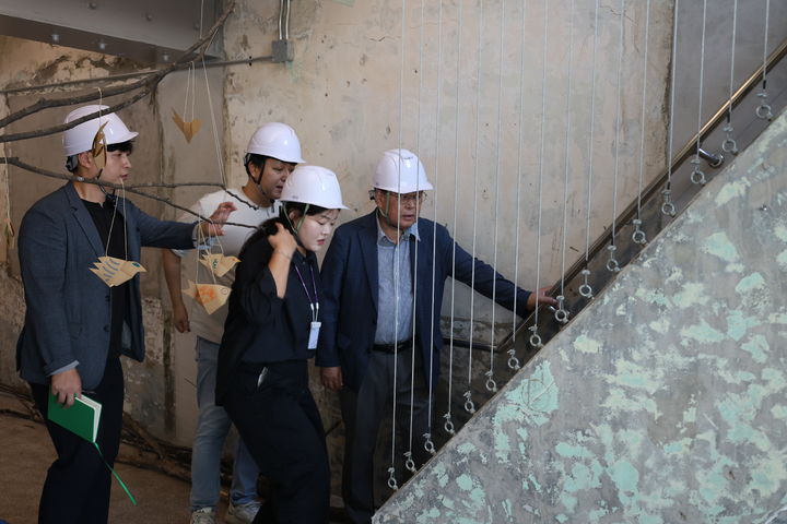 [서울=뉴시스] '대구 라이콘타운 구축공사 안전보건협의체' 회의 및 현장 점검. (사진=소상공인시장진흥공단 제공) 2025.09.17. photo@newsis.com *재판매 및 DB 금지