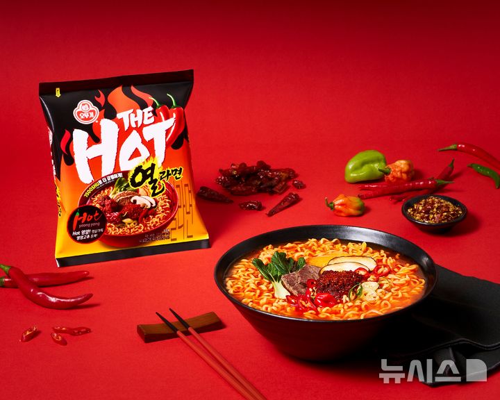 오뚜기 '더핫 열라면' 출시 3주 만에 200만개 판매 돌파