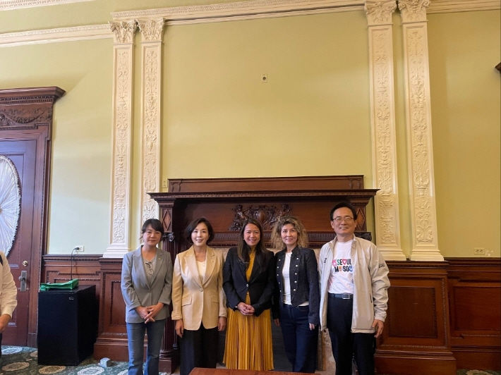 [서울=뉴시스] 서울시의회 문화체육관광위원회는 문화 예술 지원 정책 개발을 위해 지난 15일 미국 매사추세츠주 의회를 공식 방문했다고 17일 밝혔다. 2025.09.17. (사진=서울시의회 제공) *재판매 및 DB 금지