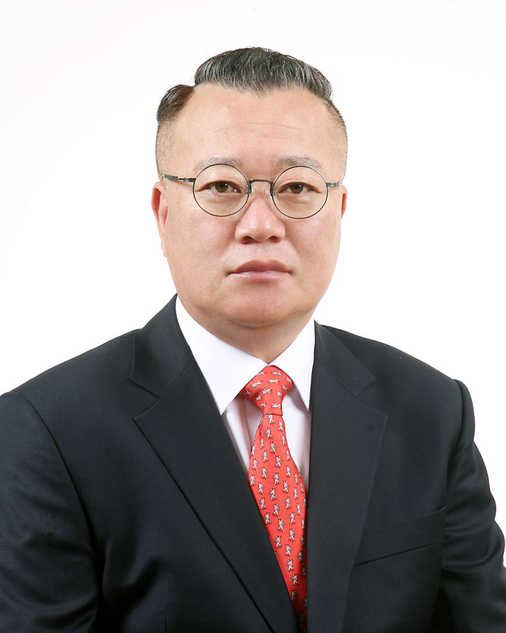 [평창=뉴시스] 문화체육부문, 황봉구 씨 선정. (사진=평창군 제공) 2025.09.17. photo@newsis.com *재판매 및 DB 금지