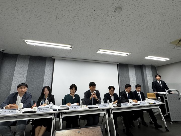 [서울=뉴시스] 과학기술정보통신부가 AI 기본법을 구체화할 하위법령으로 시행령과 함께 고시 2건, 가이드라인 5건을 공개했다. *재판매 및 DB 금지