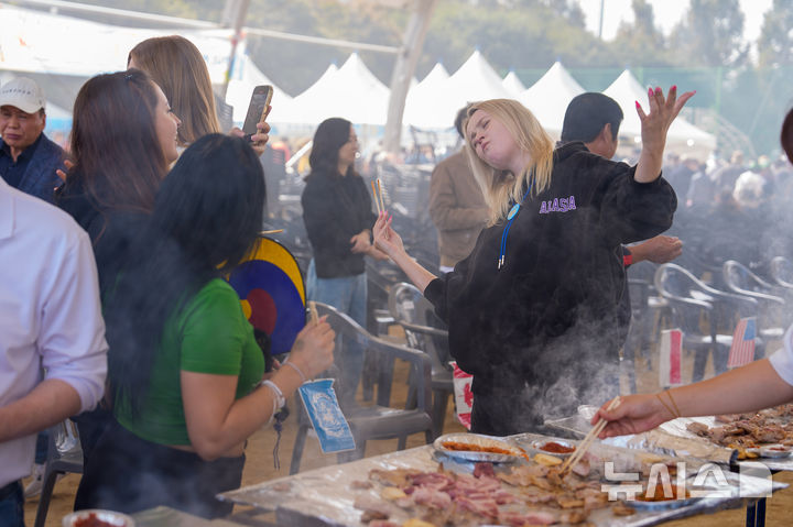 [증평=뉴시스] 지난해 열린 증평인삼골축제 홍삼포크대잔치 (사진= 증평군 제공) 2025.09.17. photo@newsis.com *재판매 및 DB 금지