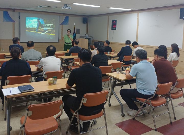 [거창=뉴시스] 거창군 기업체 대표 대상 찾아가는 성인지 폭력 예방교육 (사진=거창군 제공) 2025. 09. 17. photo@newsis.com&nbsp; *재판매 및 DB 금지