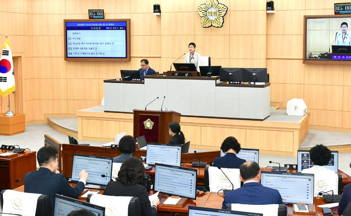 [여수=뉴시스] 여수시의회 본회의장에서 제250회 임시회가 열리고 있다. (사진=여수시의회 제공) 2025.09.17. photo@newsis.com *재판매 및 DB 금지