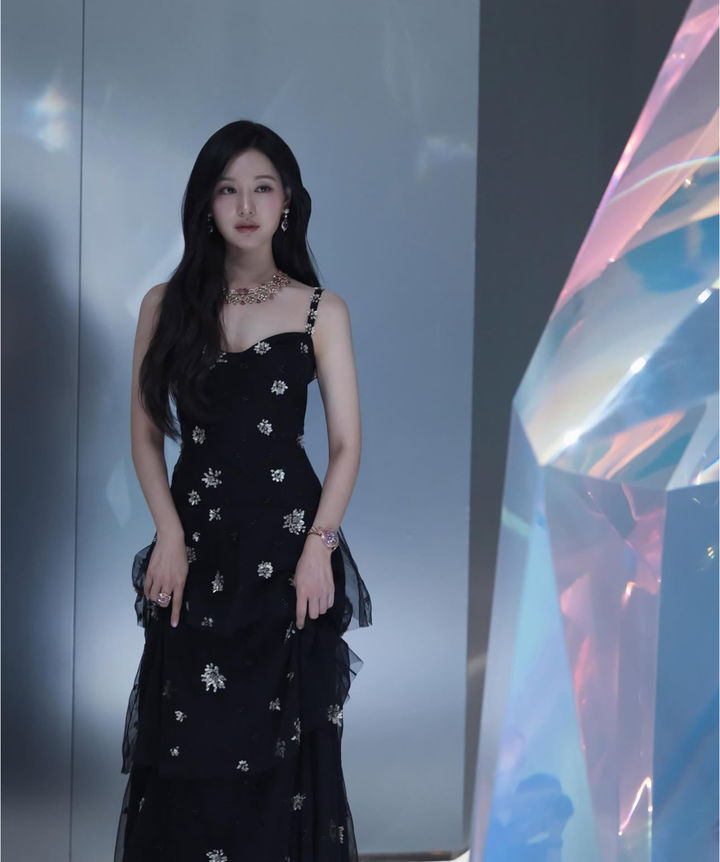 [서울=뉴시스] 배우 김지원. (사진=김지원 인스타그램 캡처) 2025.09.17. photo@newsis.com *재판매 및 DB 금지