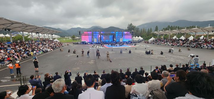 [계룡=뉴시스]곽상훈 기자=17일 충남 계룡대 활주로 일대에서 '계룡군문화축제 및 지상군페스티벌'이 개막, 5일간의 일정에 돌입했다. 2025. 09. 17 kshoon0663@newsis.com *재판매 및 DB 금지