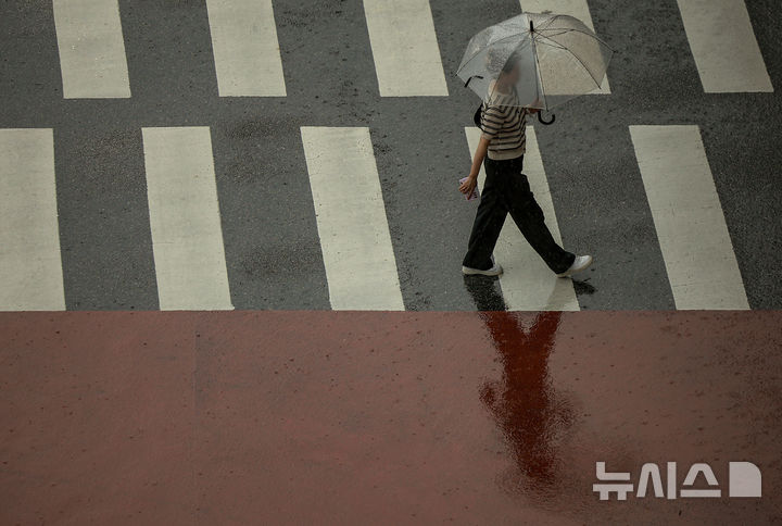 충북 흐리고 최대 40㎜ 비…낮 최고 23도