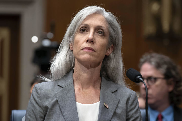 [워싱턴=AP/뉴시스] 수전 모나레즈 전 미국 질병통제예방센터(CDC) 국장이 17일(현지 시간) 상원 복지위원회 청문회에 출석해 증언하고 있다. 모나레즈 전 국장은 지난달 말 해임됐다. 2025.09.18.