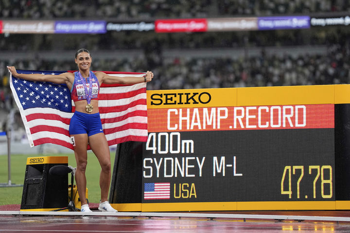 [도쿄=AP/뉴시스]'허들 퀸' 매클로플린, 세계육상 女400m 대회 신기록으로 금메달. 2025.09.18.