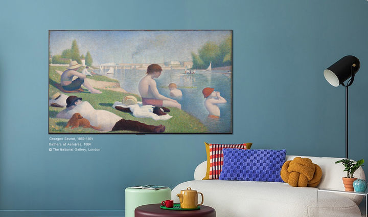 [서울=뉴시스]'LG 갤러리 플러스'로 내셔널 갤러리에 전시된 조르주 쇠라의 작품 '아스니에르의 목욕하는 사람들'을 집 안에서 감상할 수 있다. (사진=LG전자 제공) 2025.09.18. photo@newsis.com *재판매 및 DB 금지