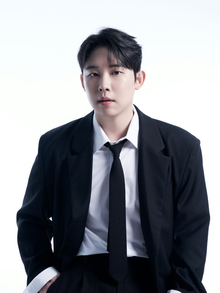 [창원=뉴시스] 강경국 기자 = 미스터트롯2 TOP7(6위) 출신 가수 진욱. (사진=창원시청 제공). 2025.09.18. photo@newsis.com *재판매 및 DB 금지