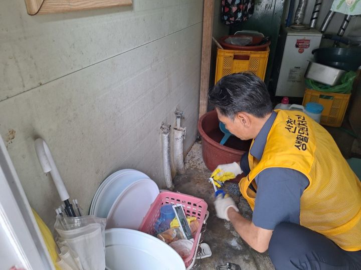 [산청=뉴시스] 산청군 생활민원처리반 (사진=산청군 제공) 2025. 09. 18. photo@newsis.com *재판매 및 DB 금지