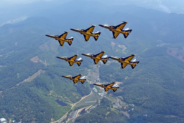 [계룡=뉴시스]지난해 공군의 블랙이글스 에어쇼. 2025. 09. 18 photo@newsis.com *재판매 및 DB 금지
