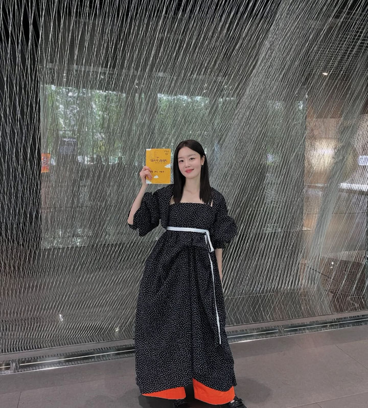 [서울=뉴시스] 배우 한선화. (사진=한선화 인스타그램 캡처) 2025.09.18. photo@newsis.com *재판매 및 DB 금지