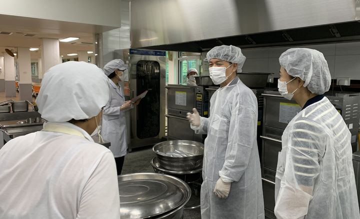[합천=뉴시스] 합천교육지원청, 개학기 학교급식 위생‧안전 특별점검 (사진=합천군 제공) 2025. 09. 18. photo@newsis.com *재판매 및 DB 금지