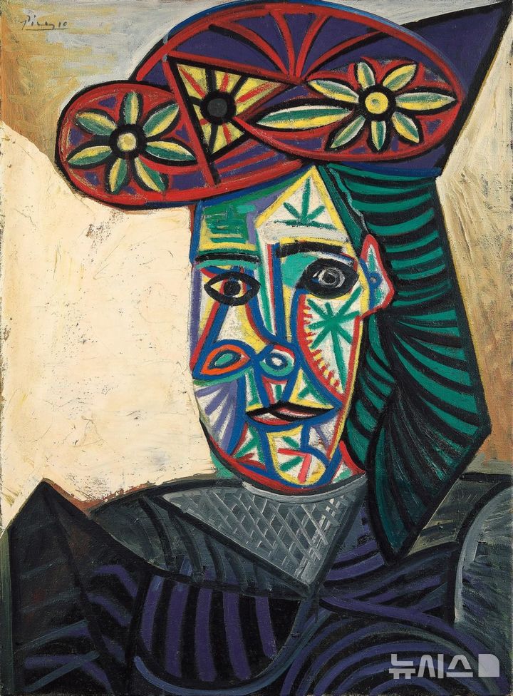 [서울=뉴시스]20세기를 대표하는 미술가 파블로 피카소의 미공개작이 80여년 만에 세상에 나왔다. 프랑스24, 가디언 등에 따르면 프랑스 파리의 드루오 경매장은 18일(현지 시간) '꽃모자를 쓴 여인의 흉상(Bust of a Woman in a Flowery Hat)'이라는 제목의 작품을 공개했다. (사진=드루오 경매장 홈페이지 캡쳐) 2025.09.19.