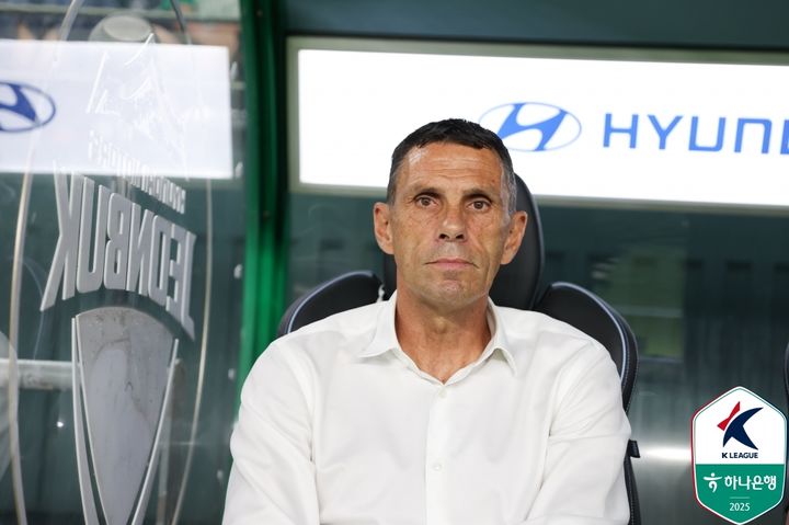 [서울=뉴시스] 프로축구 K리그1 전북 현대의 거스 포옛 감독. (사진=한국프로축구연맹 제공) *재판매 및 DB 금지